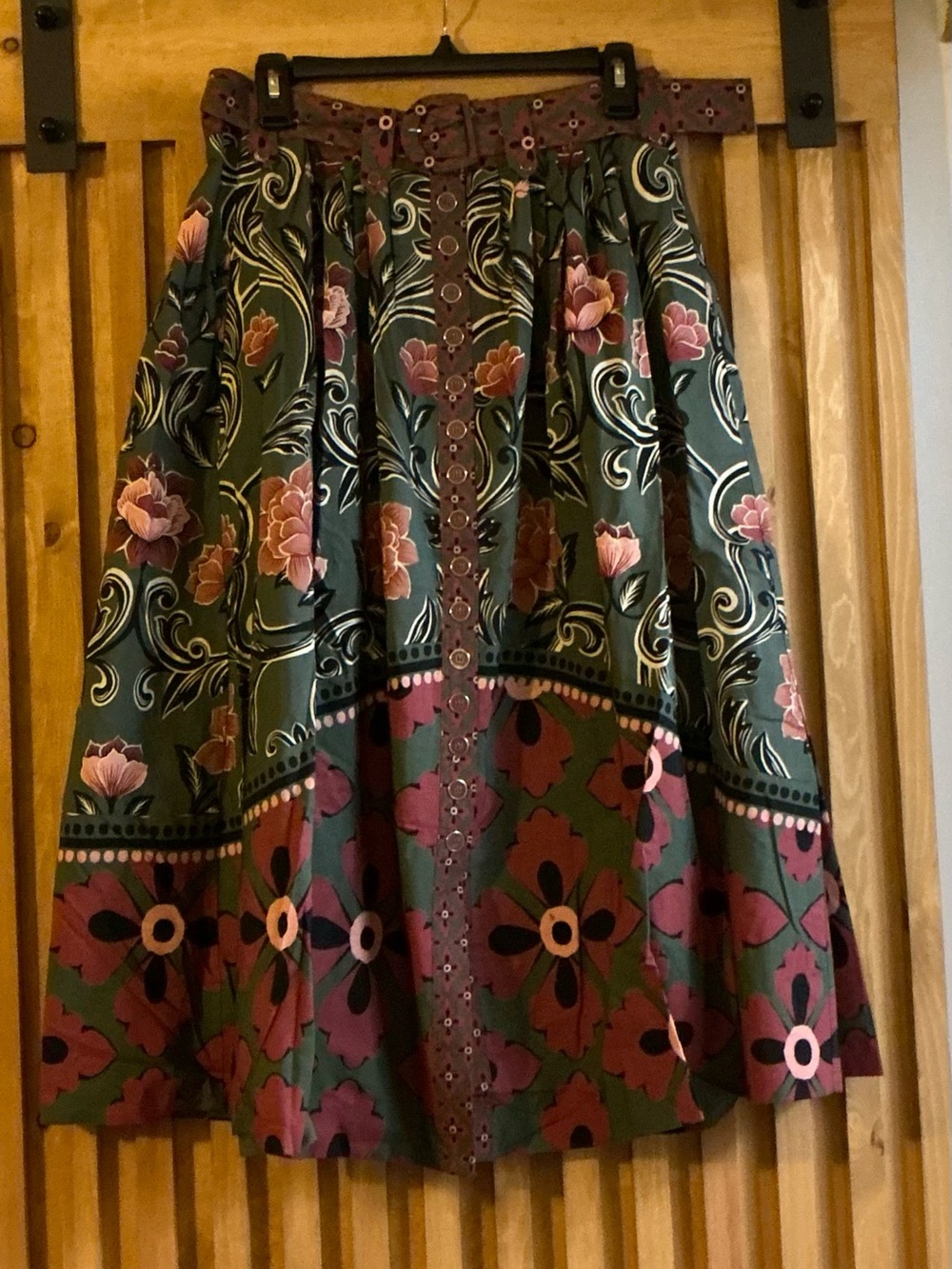 FARM RIO
X Anthopologie Arabesque-Print Midi Skirt